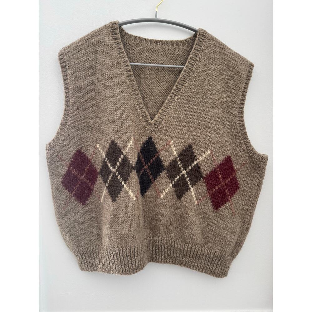 Handknit sweater vest Large